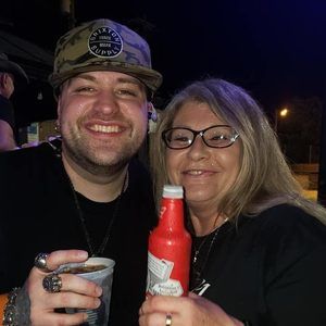 Meet your Posher, Roxie